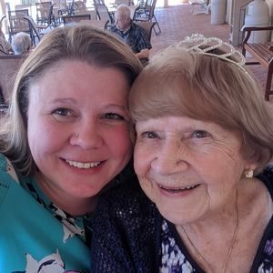 Meet your Posher, Julie